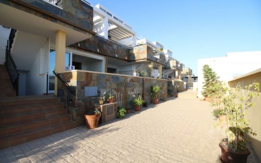 Appartement 2 chambres situé au rez de chaussée  à Palomares